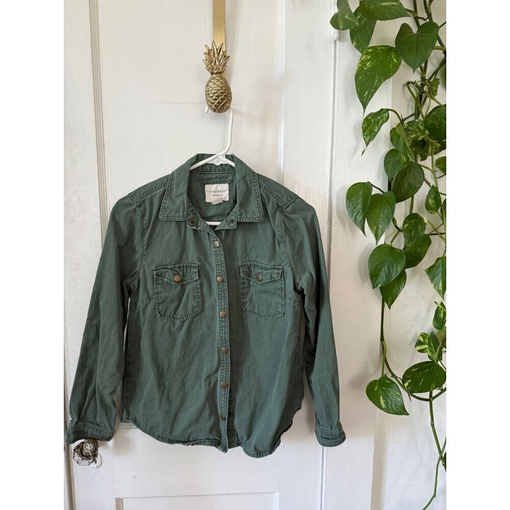 Forever21 size small  green button down shirt